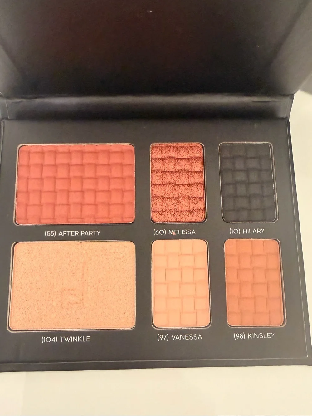 Doucce On The Go Eye & Cheek Palette